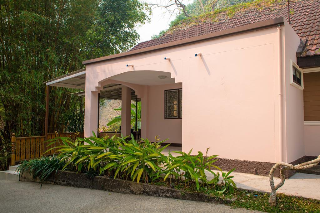 Rinrada Resort Chiang Mai Esterno foto