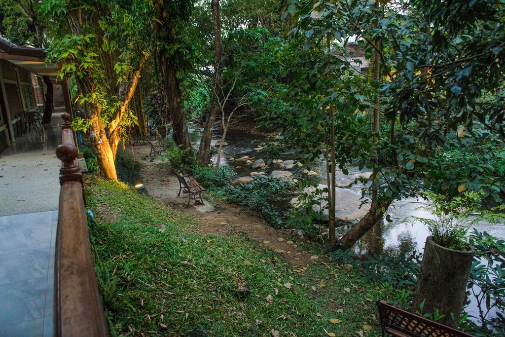Rinrada Resort Chiang Mai Esterno foto